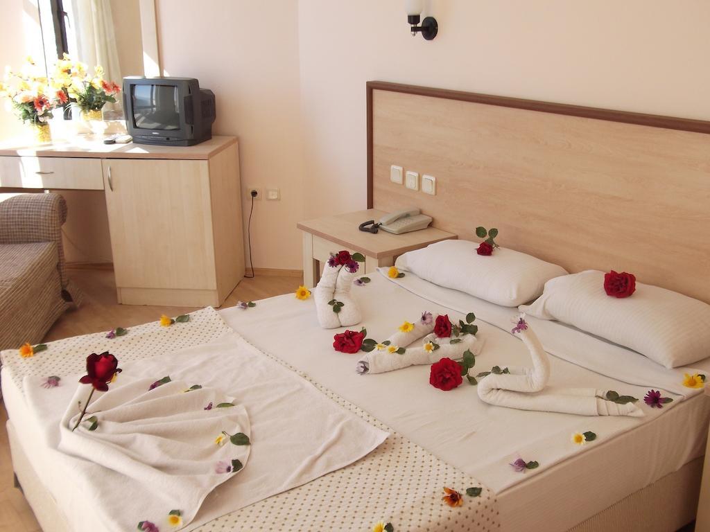 Poseidon Cesme Resort الغرفة الصورة